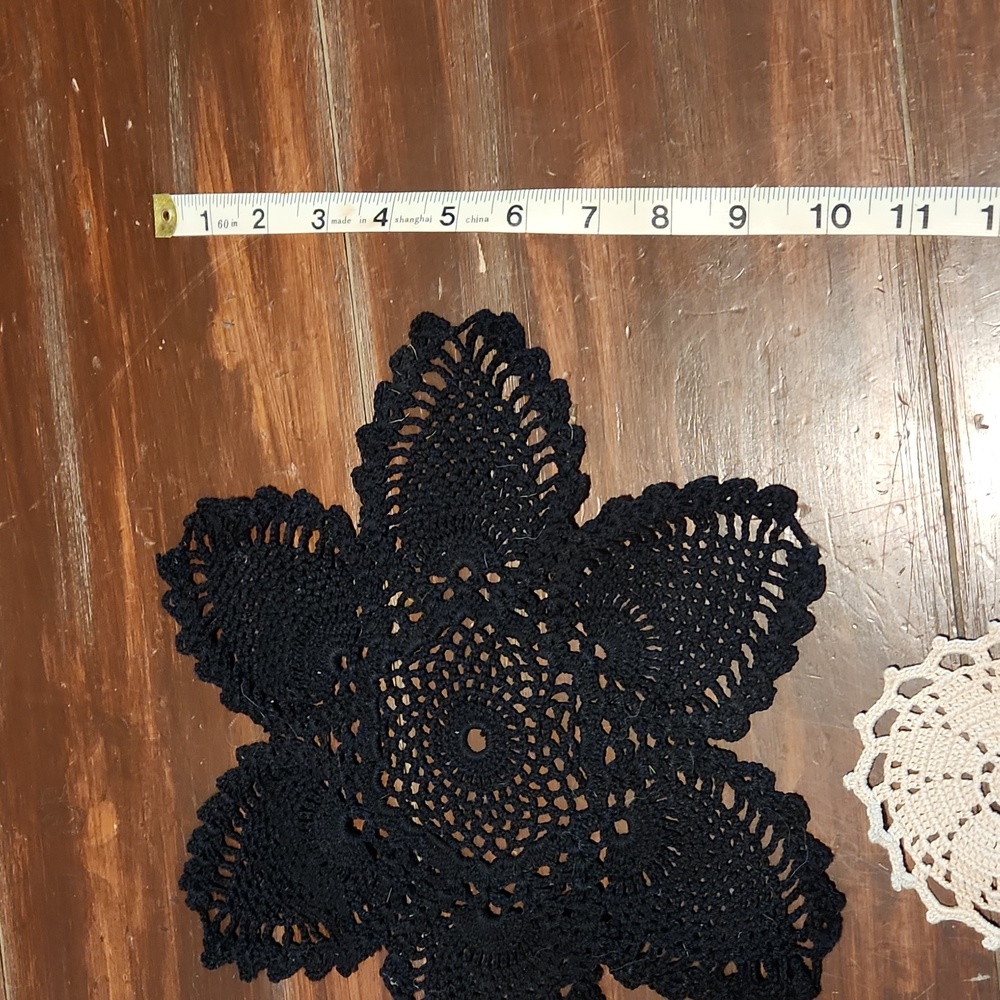 Homemade Tatted Doilies - Picture 5 of 6